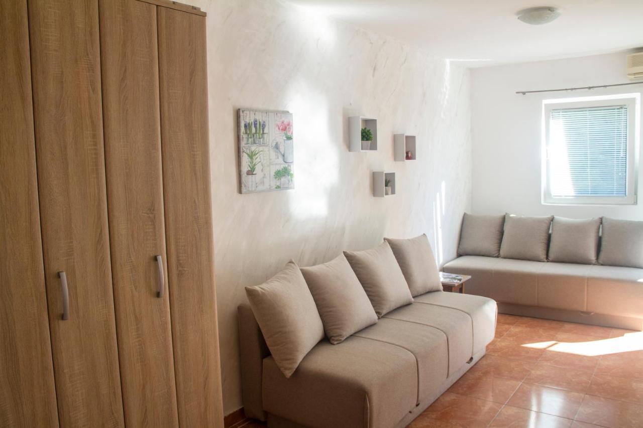Apartment San Stefan Свети-Стефан Экстерьер фото